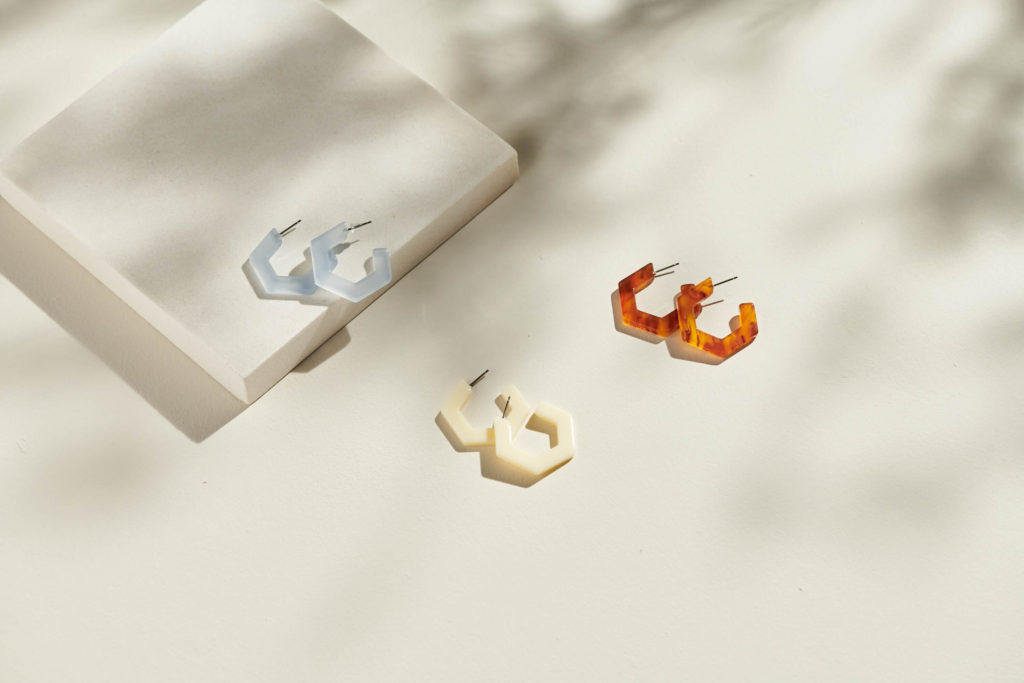Eco安珂飾品,韓國耳環,彩色耳環,糖果色飾品,C圈耳環,幾何耳環,名品風耳環