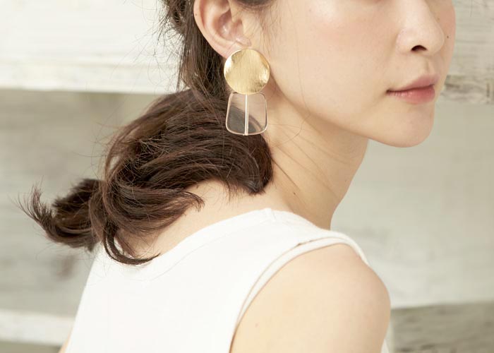 Eco安珂飾品,韓國耳環,夾式耳環,透明耳環,垂墜耳環,金色飾品,夏天耳環推薦.大耳環