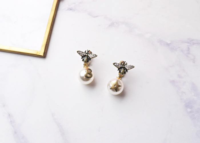 Eco安珂飾品，韓國飾品，韓國耳環，耳夾式耳環，新品上市，蜜蜂珍珠耳環，珍珠耳環