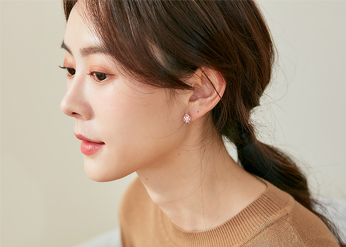 Eco安珂飾品，韓國耳環，夾式耳環，新品上市，花朵耳環，玫瑰耳環，母親節禮物