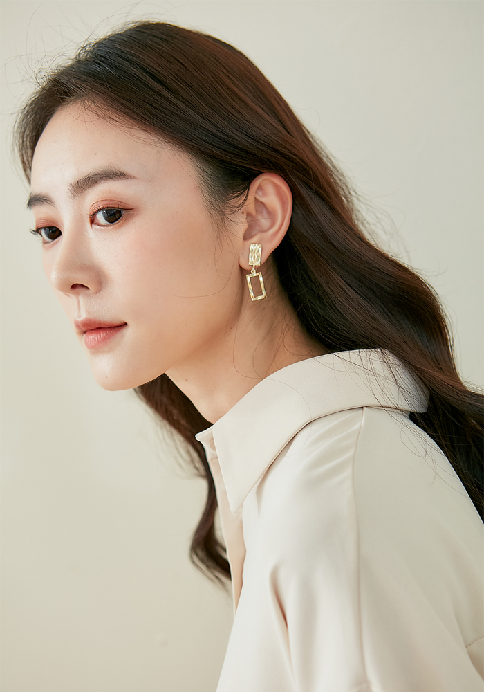 Eco安珂飾品，韓國耳環，夾式耳環，新品上市，折扣優惠，金色耳環