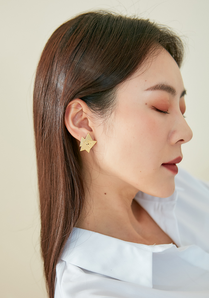Eco安珂飾品,韓國耳環,夾式耳環,耳夾,幾何耳環,貼耳耳環,三角形耳環,星星耳環,個性耳環,簡約耳環