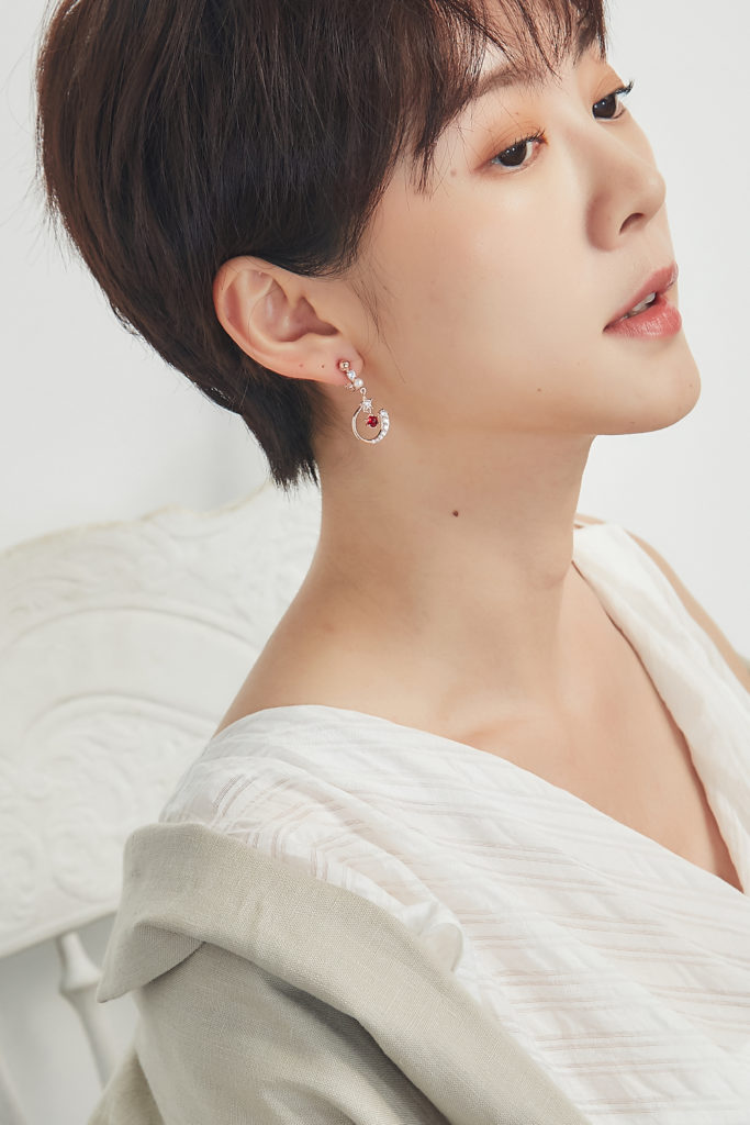 Eco安珂飾品，韓國耳環，夾式耳環，垂墜耳環，美少女戰士耳環，星月飾品，星月耳環
