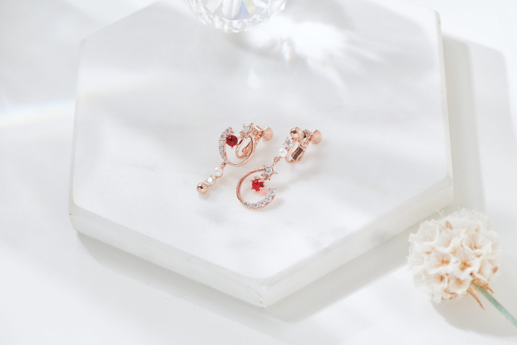 Eco安珂飾品，韓國耳環，夾式耳環，垂墜耳環，美少女戰士耳環，星月飾品，星月耳環