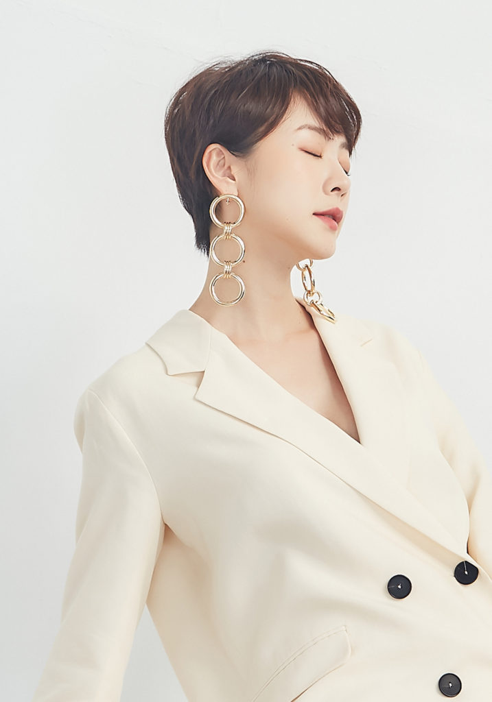 Eco安珂飾品，韓國耳環，大耳環，圈圈耳環，圓圈耳環，垂墜耳環