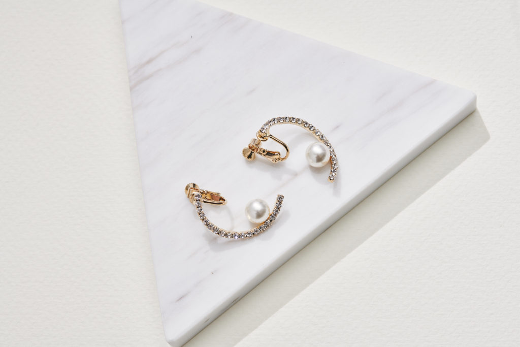 Eco安珂飾品,韓國耳環,夾式耳環,星月飾品,珍珠耳環,月亮耳環,鑲鑽耳環,華麗耳環