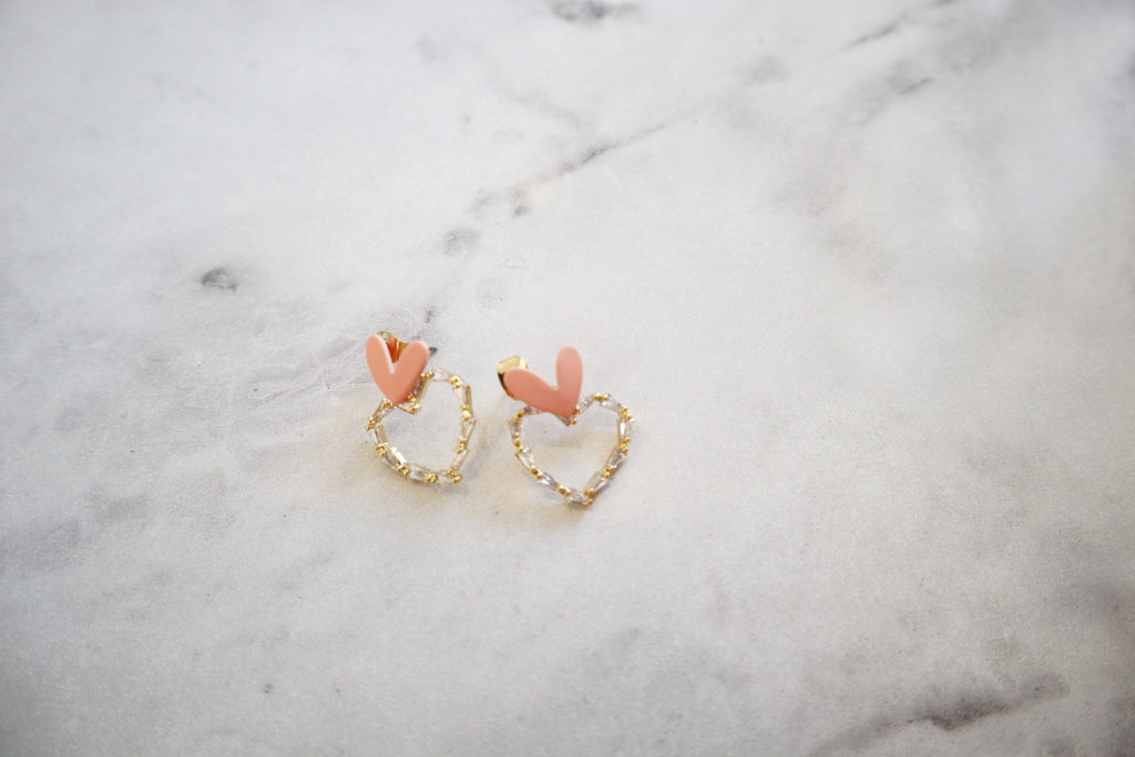 Eco安珂飾品，韓國耳環，夾式耳環，愛心耳環，愛心飾品，矽膠夾耳環
