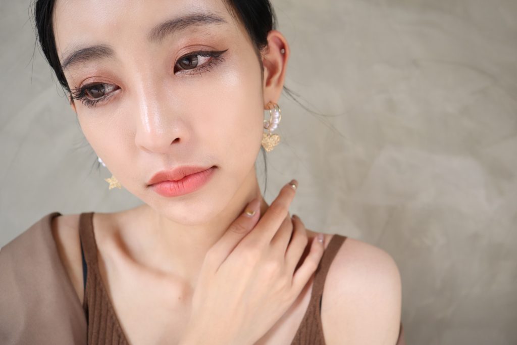 Eco安珂飾品，韓國耳環，夾式耳環，新品上市，愛心耳環