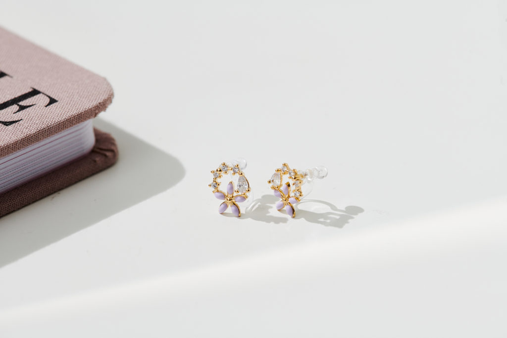 ECO安珂飾品，花朵耳環，花圈耳環，夾式耳環，矽膠夾耳環