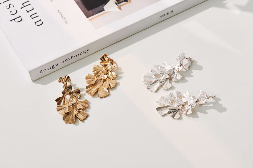 Eco安珂飾品，韓國耳環，夾式耳環，花草耳環 ，銀杏葉耳環