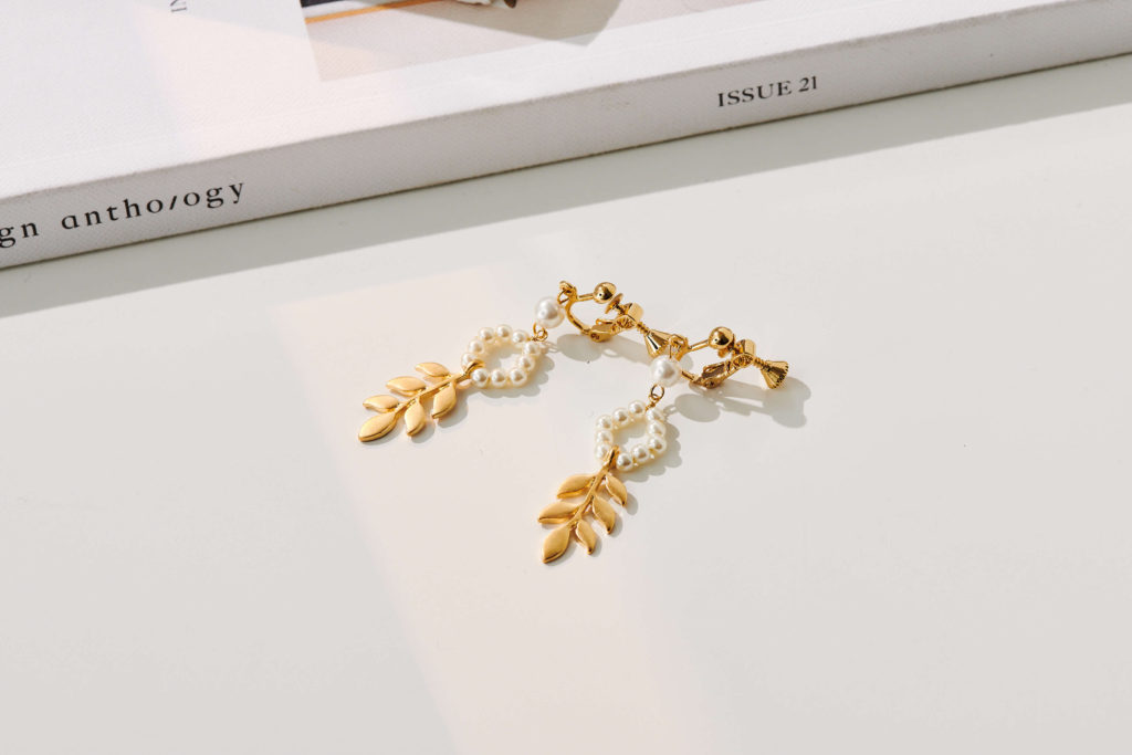 Eco安珂飾品，韓國耳環，夾式耳環，花草耳環 ，珍珠耳環