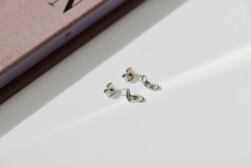 Eco安珂飾品，韓國耳環，夾式耳環，小耳環，鎖鏈耳環