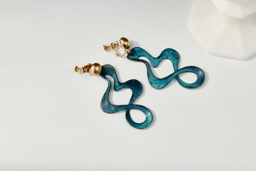 仿舊感飾品，土耳其藍色耳環，仿舊金屬耳環，大耳環，夾式耳環