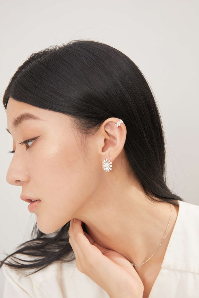 Eco安珂飾品，韓國耳環，花朵耳骨耳環，花朵飾品，925純銀耳夾