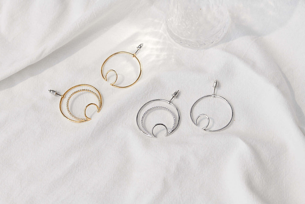 Eco安珂飾品,韓國飾品,韓國耳環,耳針式耳環,圈圈耳環,大圈耳環,不對稱耳環