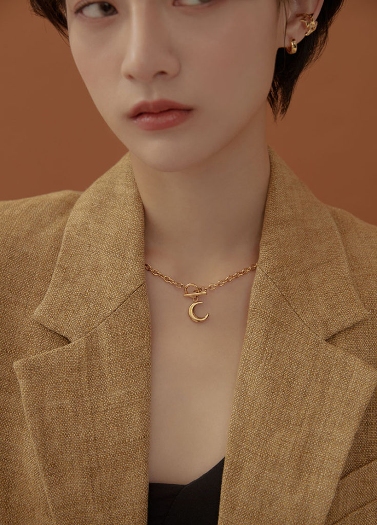 耳骨夾，耳骨耳環，項鍊，月亮飾品