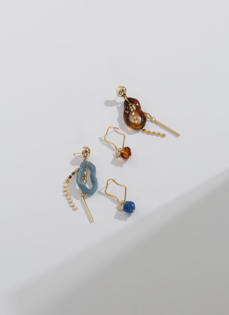 彩色寶石，彩色飾品，夾式耳環，韓國飾品，不對稱耳環